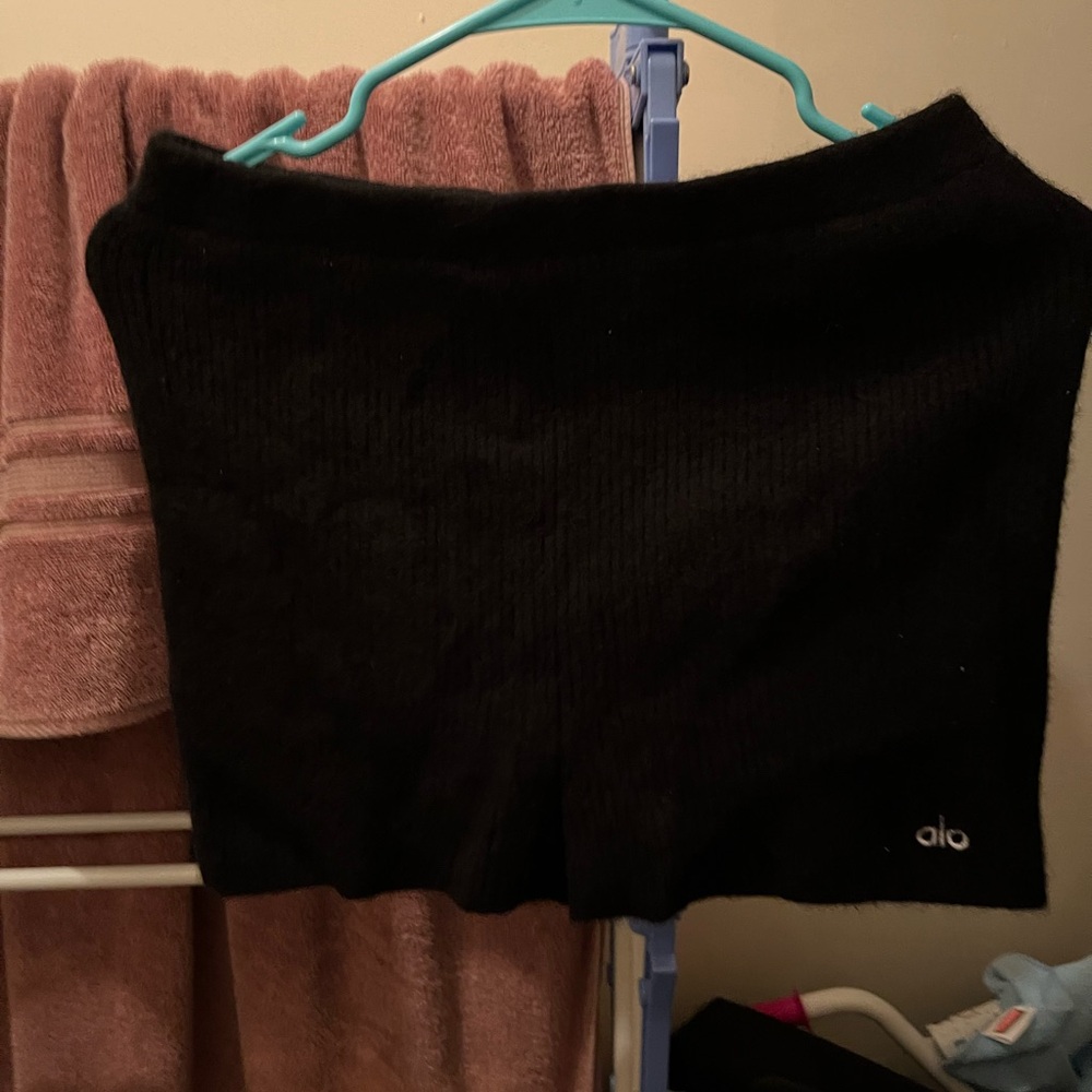 ALO Yoga Black High Waist Women Shorts